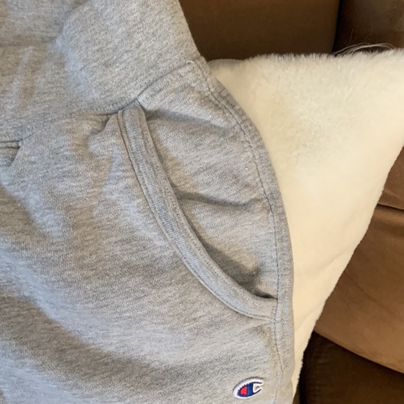 Champion sweatpants. - Picture 5 of 5